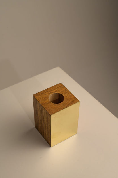 Castiçal Tís N.02